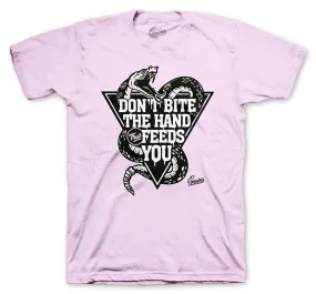 500 Soft Vision Shirt - Hand that Feeds - Light Pink