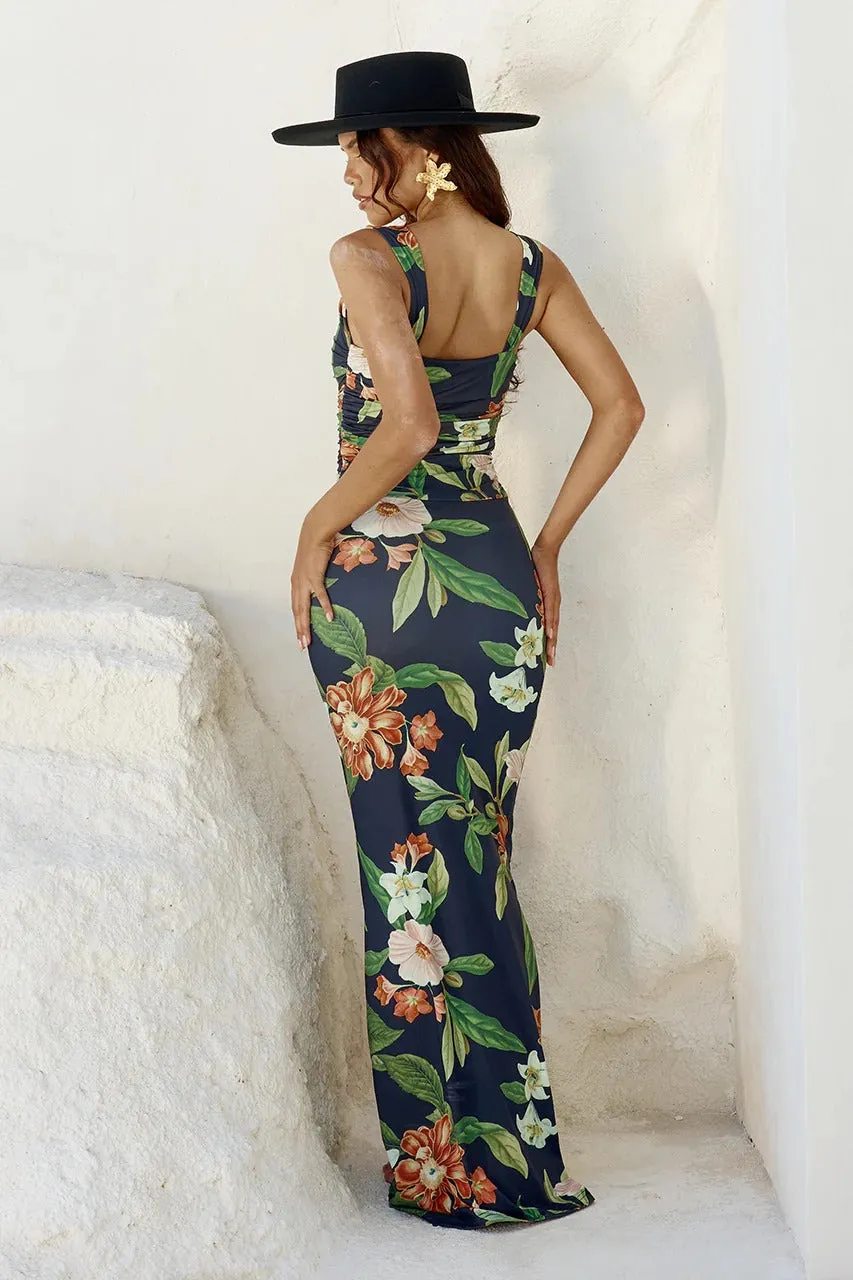 Elegant Black Floral Mairo Maxi Dress - Perfect for Any Occasion